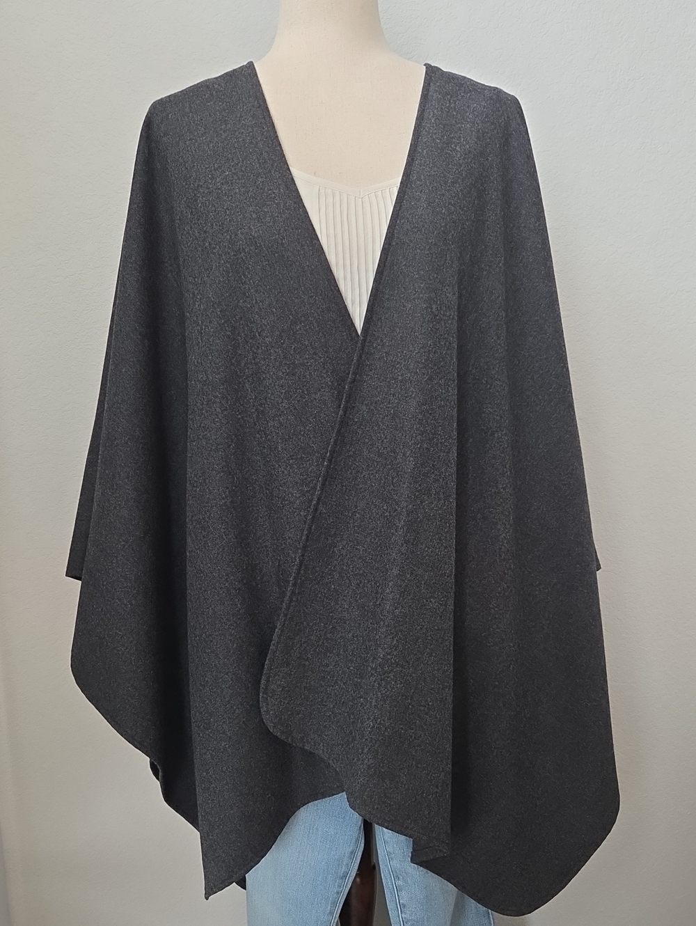 Vintage Harve Bernard Cape Poncho Capelett Cover Womens Charcoal Gray